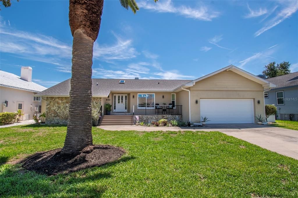 En Venta: $1,099,000 (3 camas, 2 baños, 1940 Pies cuadrados)