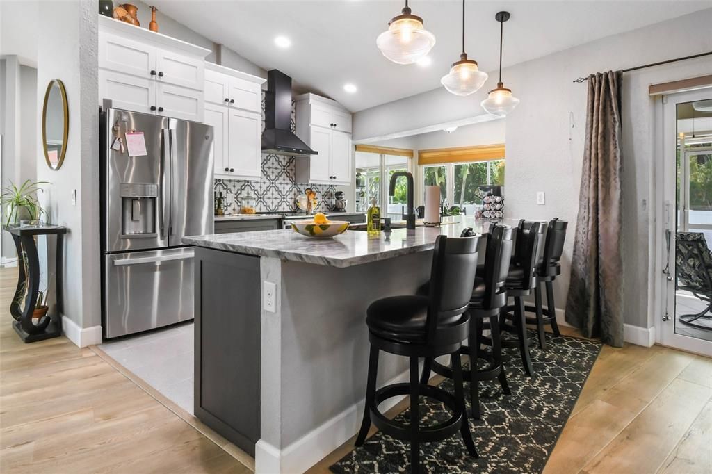 En Venta: $1,099,000 (3 camas, 2 baños, 1940 Pies cuadrados)