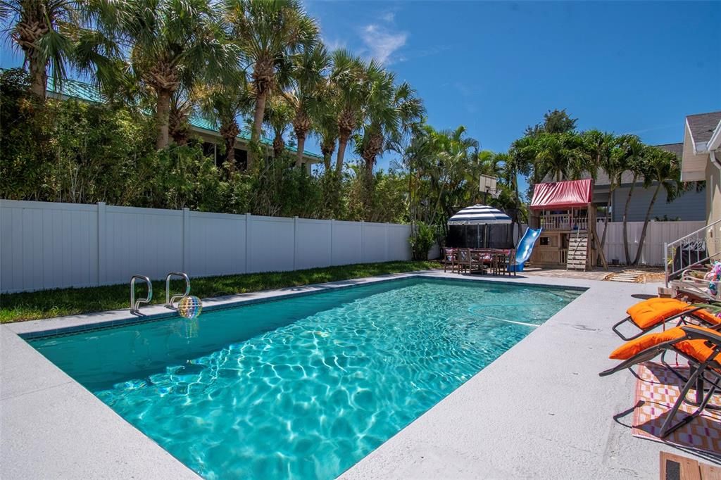 En Venta: $1,099,000 (3 camas, 2 baños, 1940 Pies cuadrados)