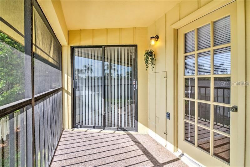 For Rent: $1,700 (2 beds, 2 baths, 981 Square Feet)
