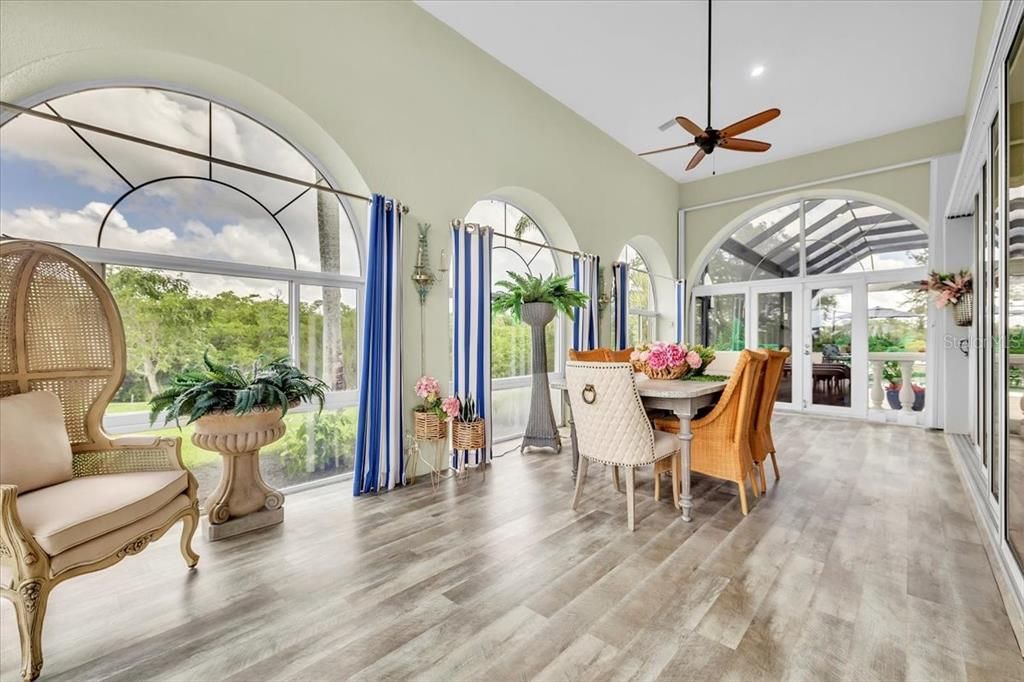 For Sale: $1,850,000 (5 beds, 5 baths, 6597 Square Feet)