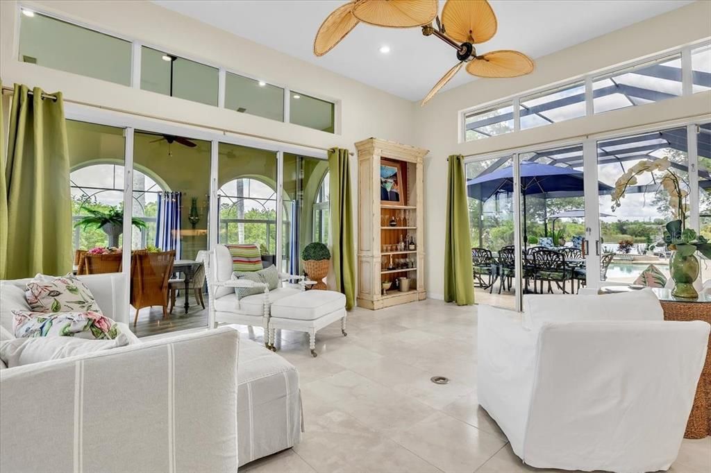 For Sale: $1,850,000 (5 beds, 5 baths, 6597 Square Feet)