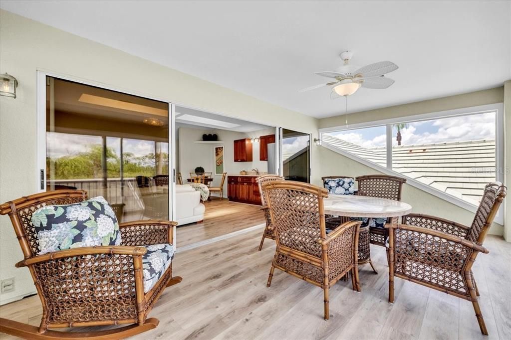 For Sale: $1,850,000 (5 beds, 5 baths, 6597 Square Feet)