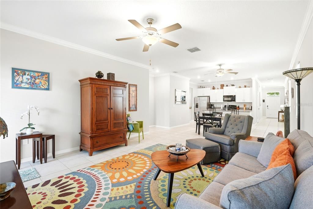 For Sale: $385,000 (3 beds, 2 baths, 1956 Square Feet)