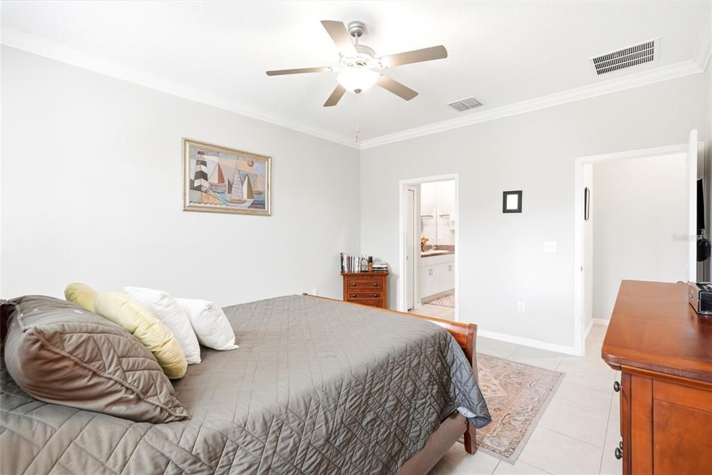 For Sale: $385,000 (3 beds, 2 baths, 1956 Square Feet)