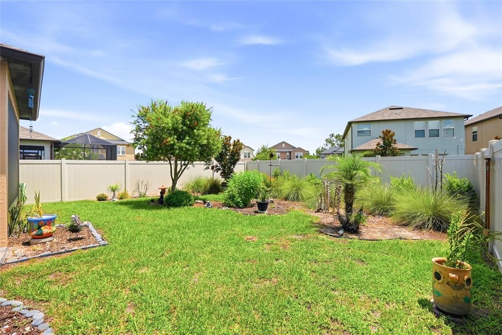 For Sale: $385,000 (3 beds, 2 baths, 1956 Square Feet)
