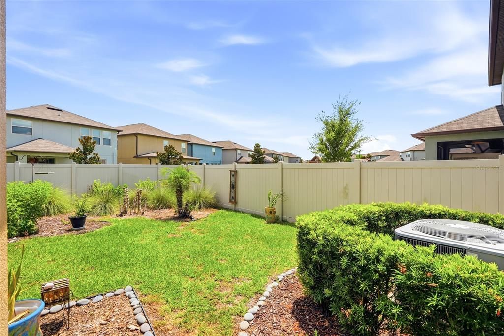 For Sale: $385,000 (3 beds, 2 baths, 1956 Square Feet)