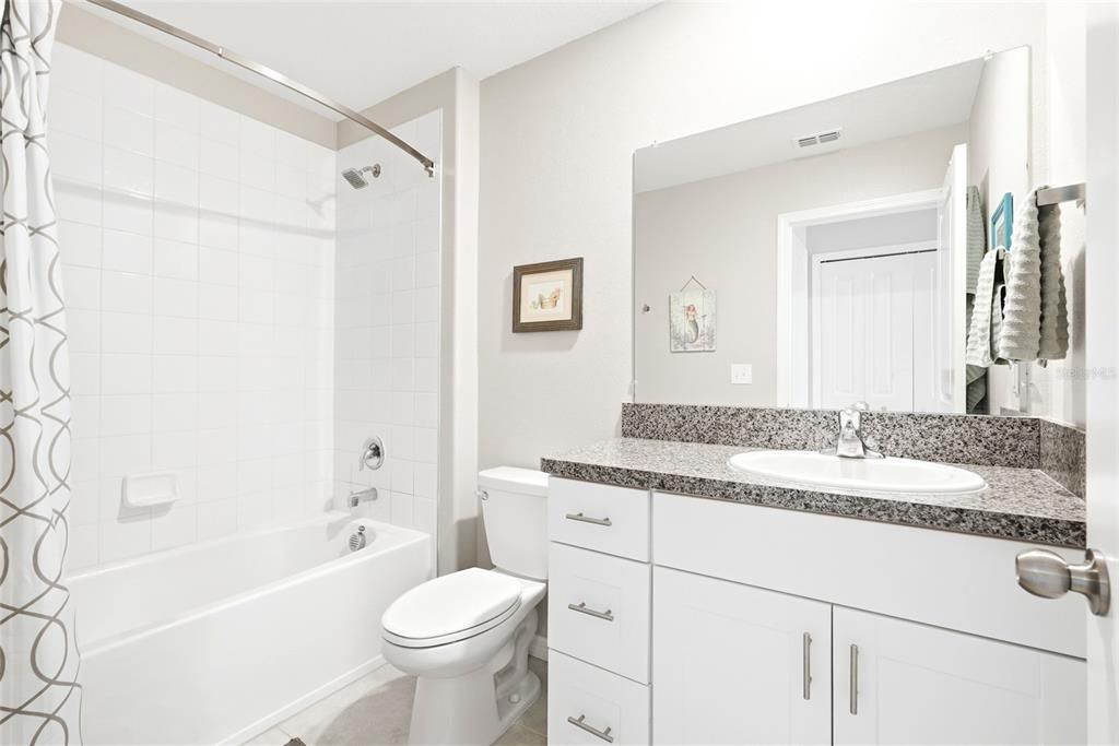 For Sale: $385,000 (3 beds, 2 baths, 1956 Square Feet)