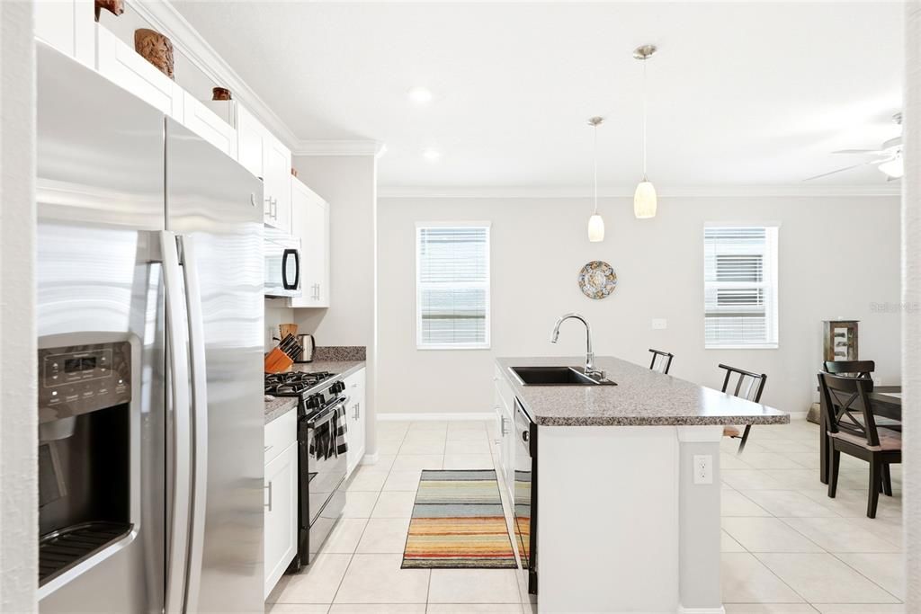 For Sale: $385,000 (3 beds, 2 baths, 1956 Square Feet)