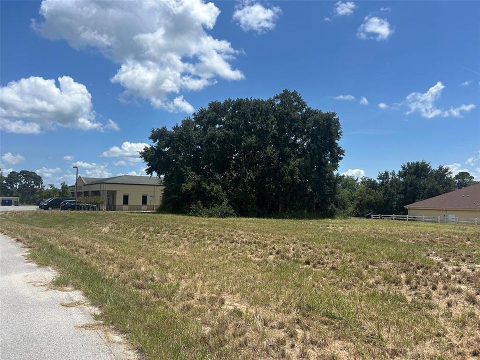 En Venta: $299,900 (0.62 acres)