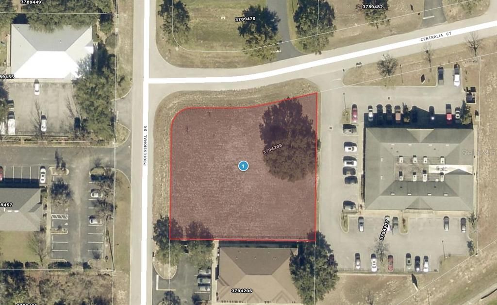 En Venta: $299,900 (0.62 acres)