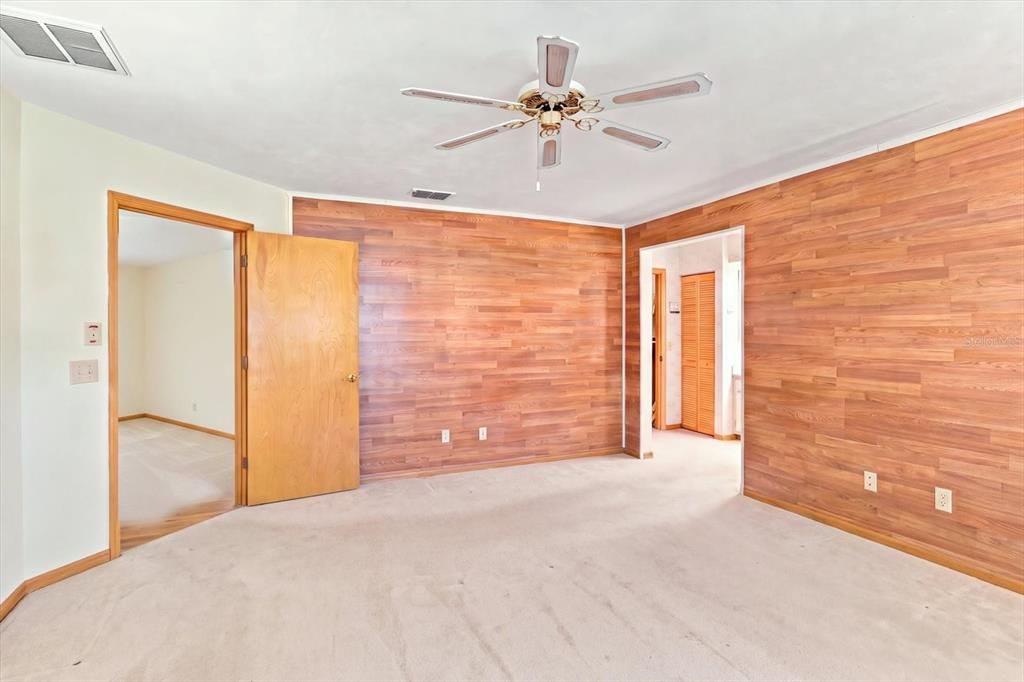 En Venta: $325,950 (3 camas, 2 baños, 1929 Pies cuadrados)