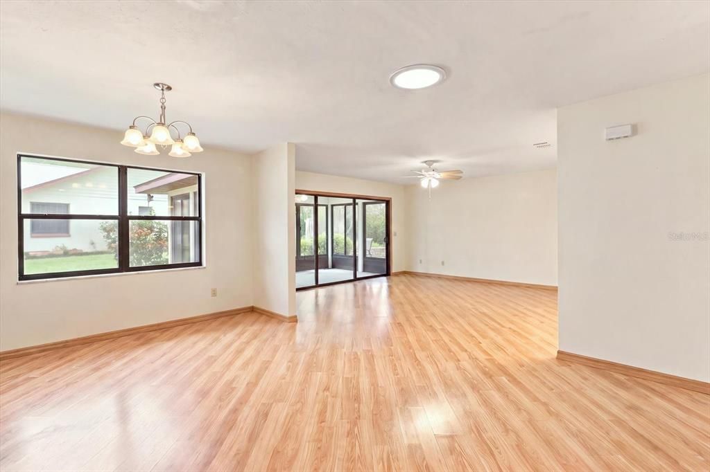 En Venta: $325,950 (3 camas, 2 baños, 1929 Pies cuadrados)