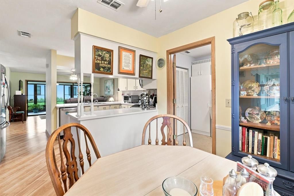 En Venta: $325,950 (3 camas, 2 baños, 1929 Pies cuadrados)