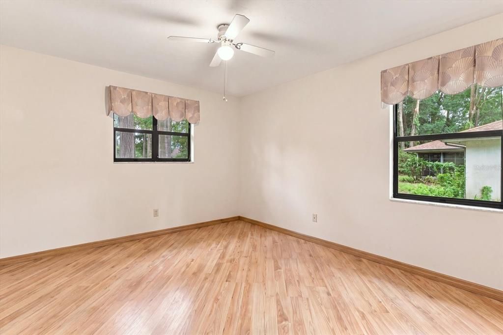 En Venta: $325,950 (3 camas, 2 baños, 1929 Pies cuadrados)