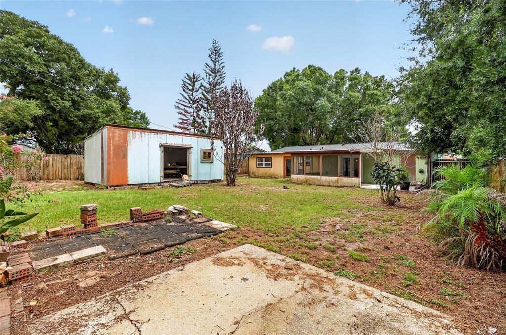 На продажу: $219,000 (3 спален, 2 ванн, 1600 Квадратных фут)