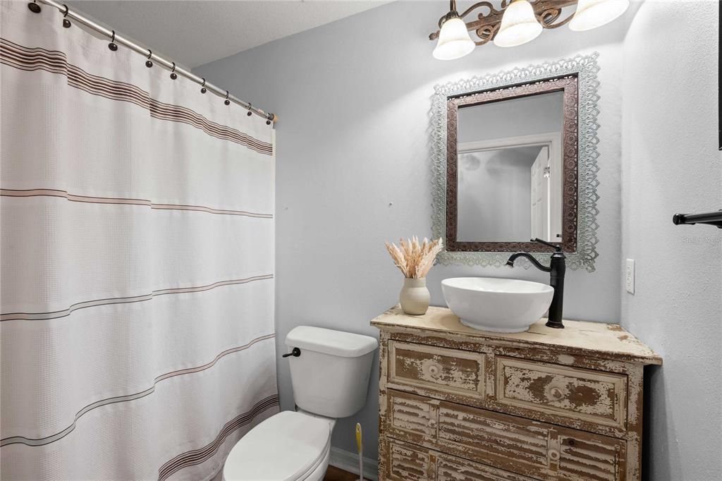 For Sale: $315,000 (4 beds, 2 baths, 1874 Square Feet)