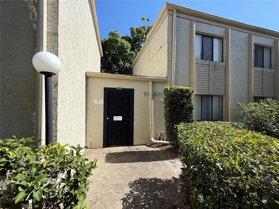 For Rent: $1,225 (1 beds, 1 baths, 655 Square Feet)
