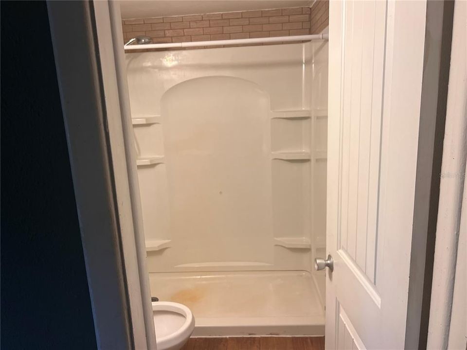 На продажу: $164,900 (2 спален, 1 ванн, 686 Квадратных фут)