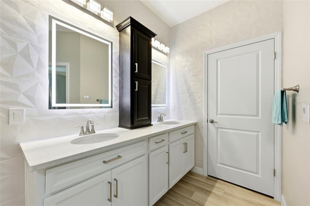 Active With Contract: $395,000 (3 beds, 2 baths, 2136 Square Feet)