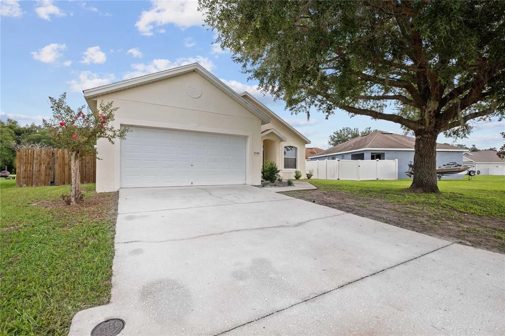 For Sale: $305,000 (4 beds, 2 baths, 1303 Square Feet)
