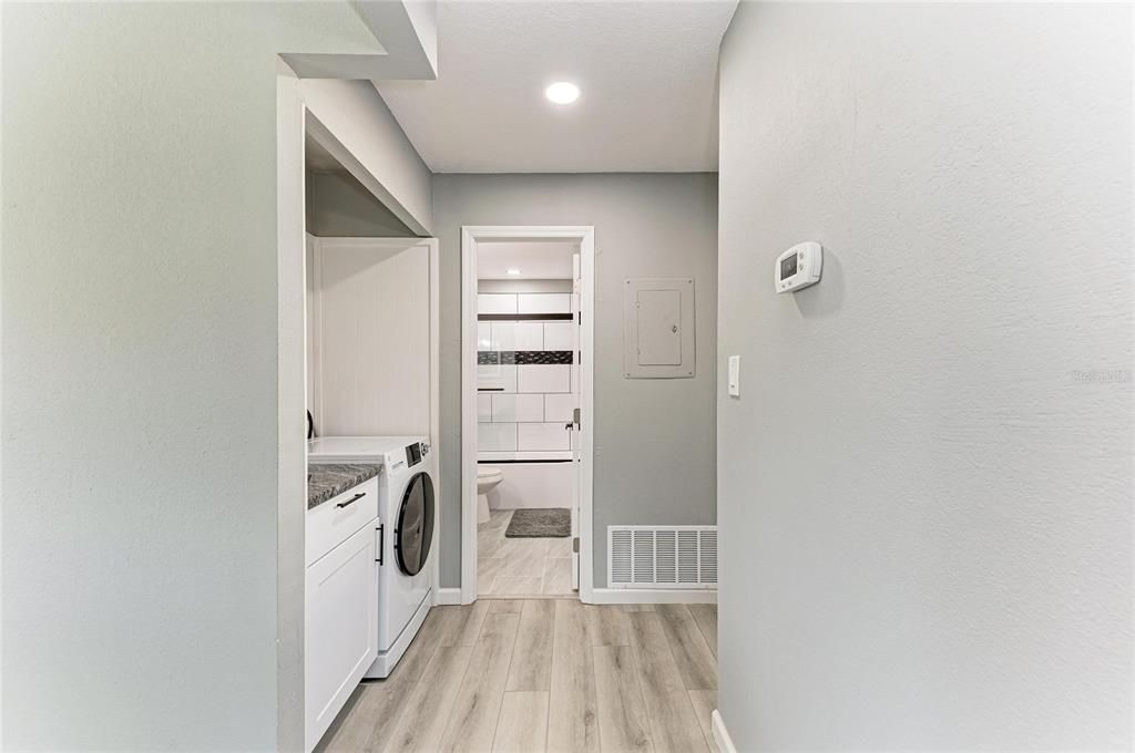 For Sale: $179,000 (2 beds, 2 baths, 812 Square Feet)