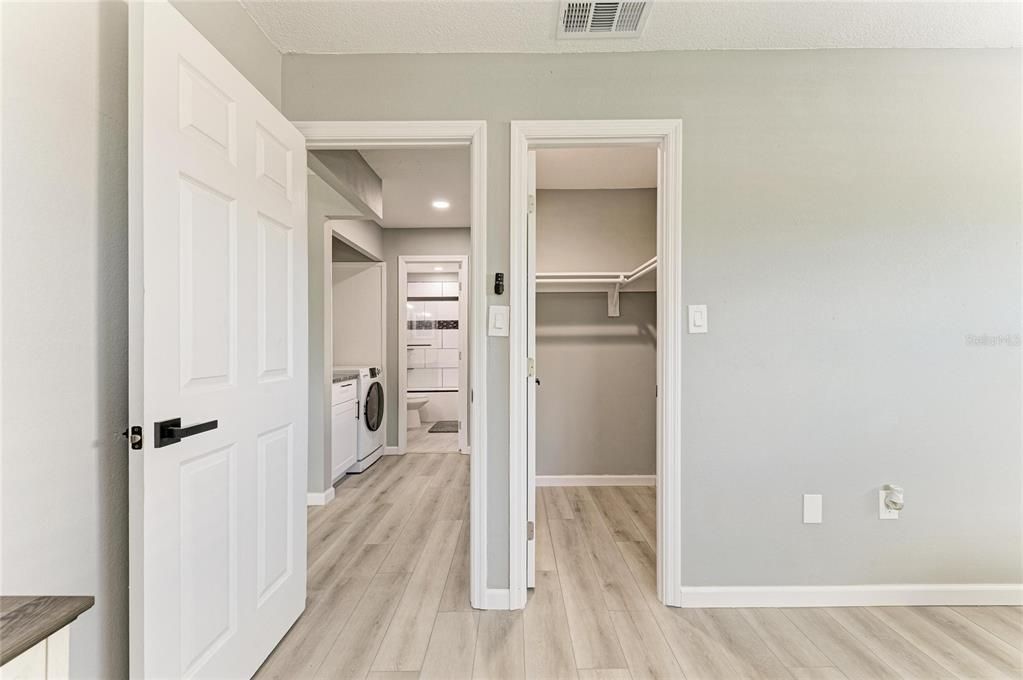For Sale: $179,000 (2 beds, 2 baths, 812 Square Feet)