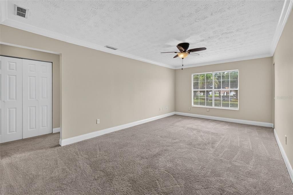 For Rent: $1,600 (2 beds, 2 baths, 994 Square Feet)