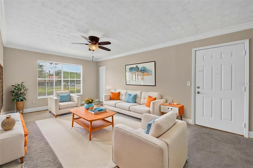 For Rent: $1,600 (2 beds, 2 baths, 994 Square Feet)