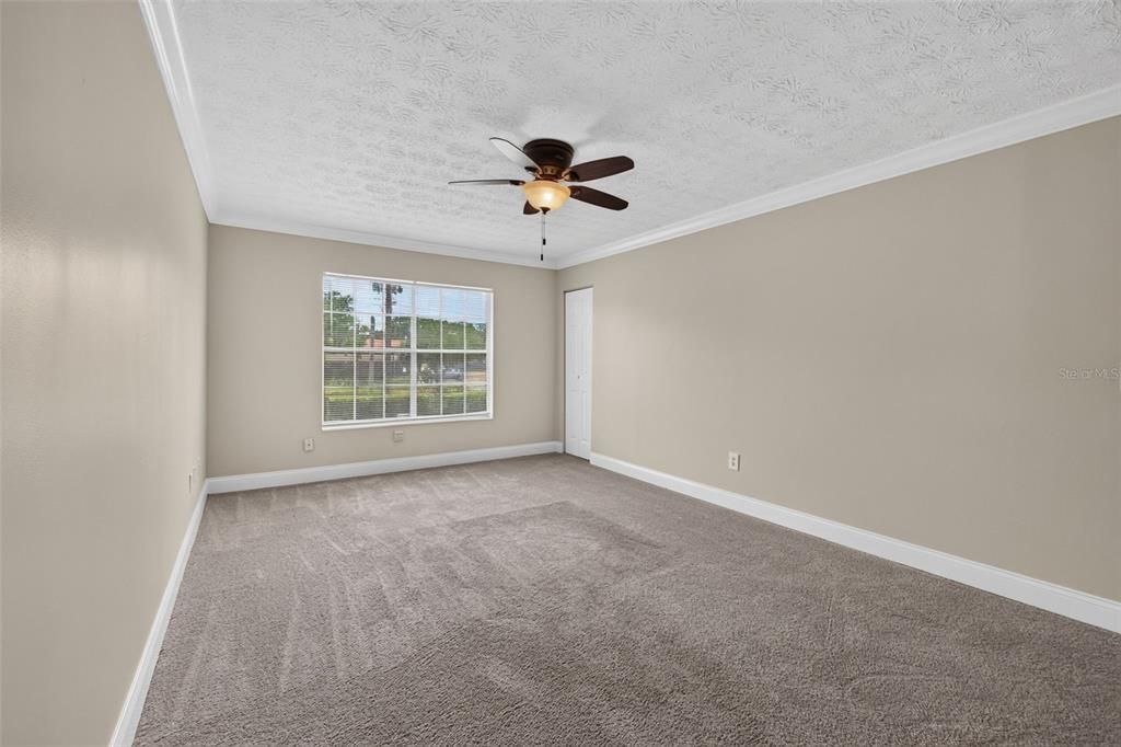 For Rent: $1,600 (2 beds, 2 baths, 994 Square Feet)
