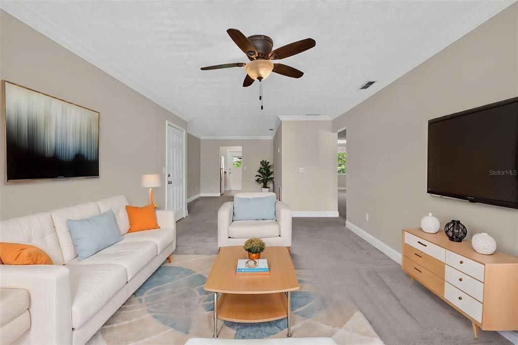 For Rent: $1,600 (2 beds, 2 baths, 994 Square Feet)