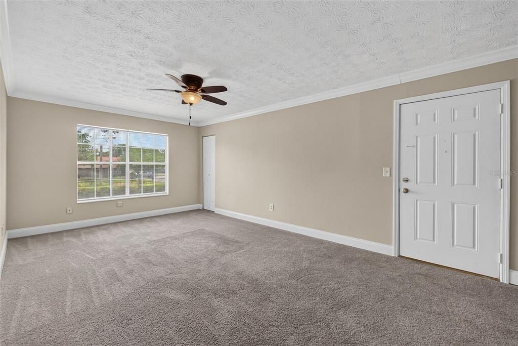 For Rent: $1,600 (2 beds, 2 baths, 994 Square Feet)