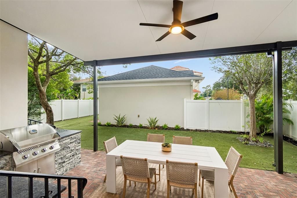 En Venta: $1,449,000 (4 camas, 3 baños, 3138 Pies cuadrados)