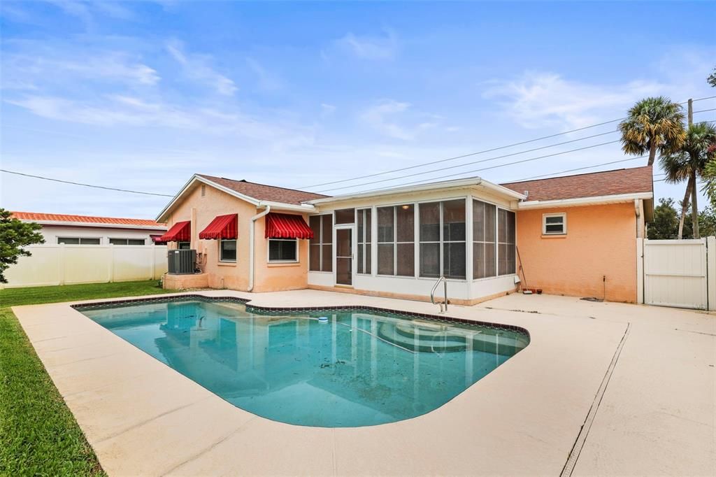 En Venta: $599,000 (3 camas, 2 baños, 1536 Pies cuadrados)