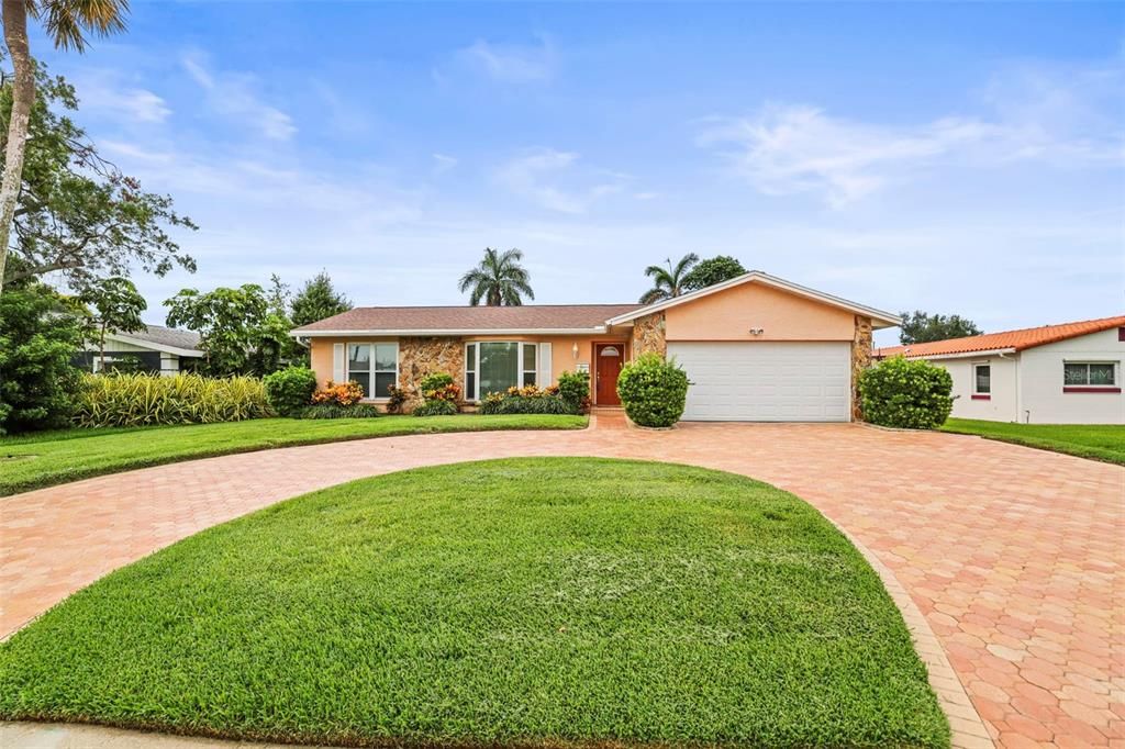 En Venta: $599,000 (3 camas, 2 baños, 1536 Pies cuadrados)