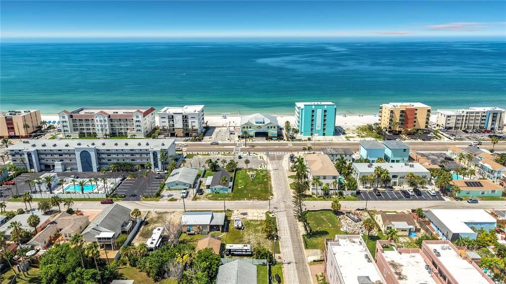 En Venta: $499,000 (0.11 acres)