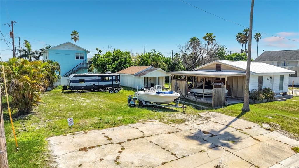 En Venta: $499,000 (0.11 acres)