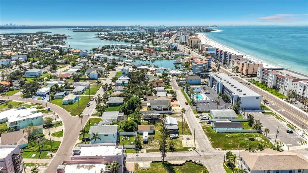 En Venta: $499,000 (0.11 acres)