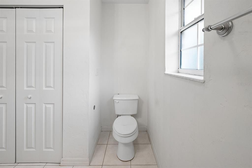 For Sale: $280,000 (3 beds, 2 baths, 1227 Square Feet)