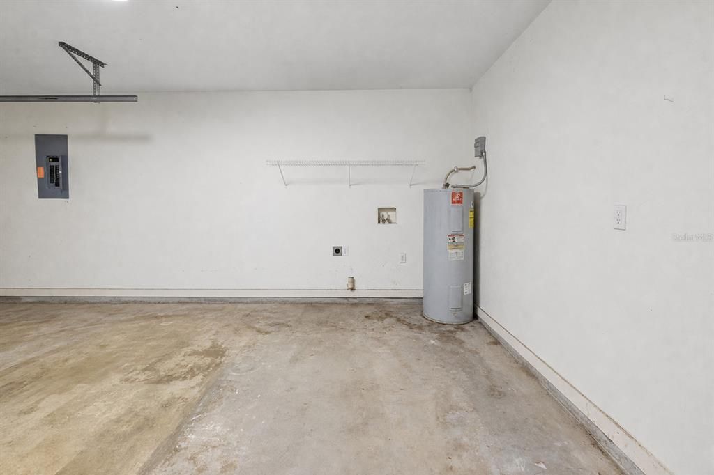 For Sale: $280,000 (3 beds, 2 baths, 1227 Square Feet)