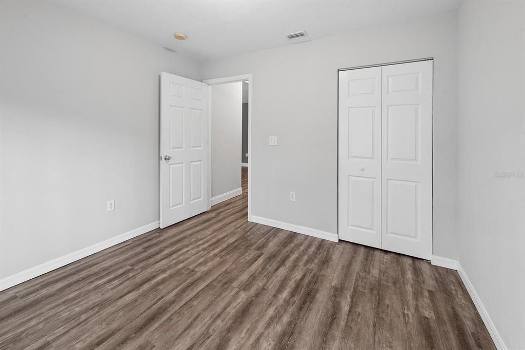 For Sale: $280,000 (3 beds, 2 baths, 1227 Square Feet)
