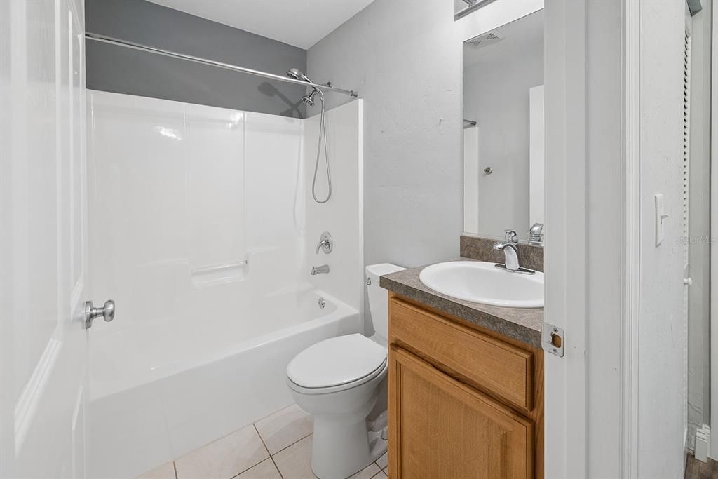 For Sale: $280,000 (3 beds, 2 baths, 1227 Square Feet)