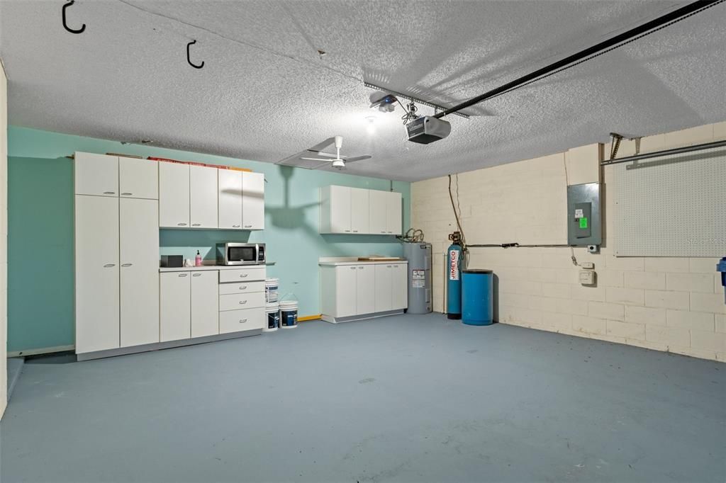 For Sale: $364,900 (3 beds, 2 baths, 1472 Square Feet)
