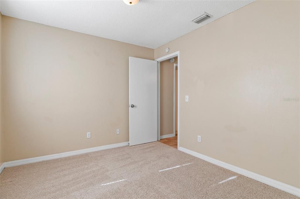 For Sale: $364,900 (3 beds, 2 baths, 1472 Square Feet)