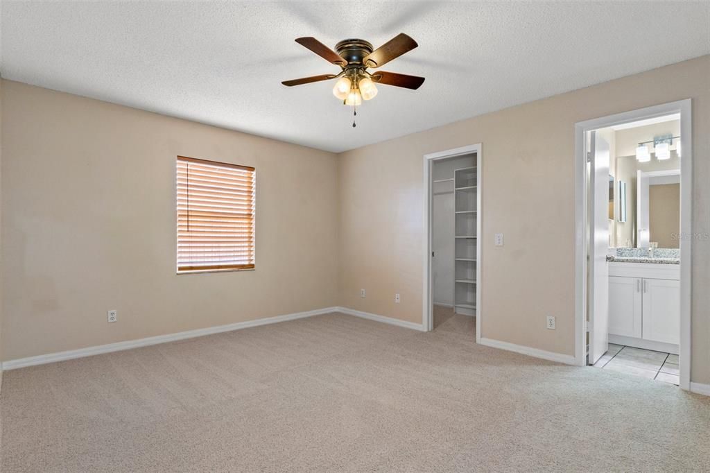 For Sale: $364,900 (3 beds, 2 baths, 1472 Square Feet)