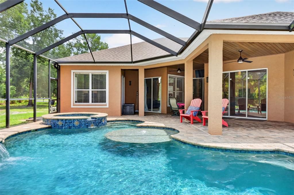 For Sale: $735,000 (4 beds, 3 baths, 2817 Square Feet)