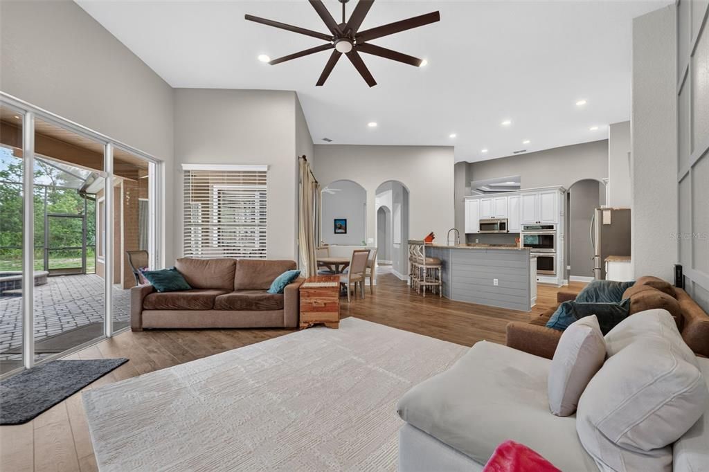 For Sale: $735,000 (4 beds, 3 baths, 2817 Square Feet)