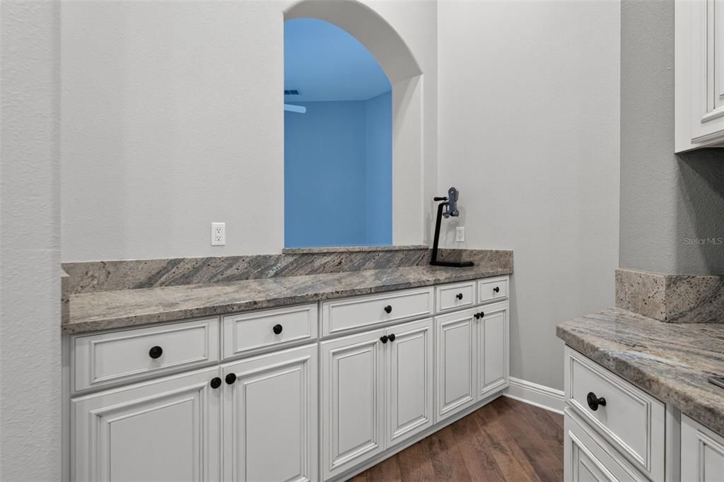 For Sale: $735,000 (4 beds, 3 baths, 2817 Square Feet)