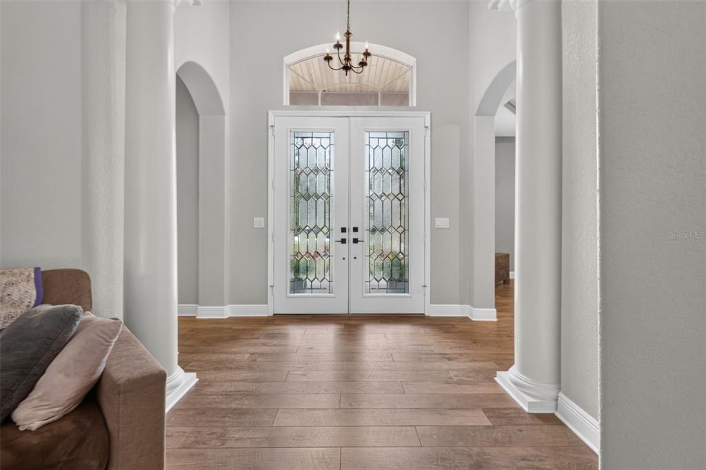 For Sale: $735,000 (4 beds, 3 baths, 2817 Square Feet)