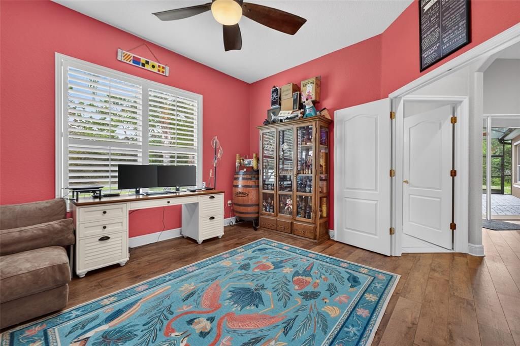 For Sale: $735,000 (4 beds, 3 baths, 2817 Square Feet)